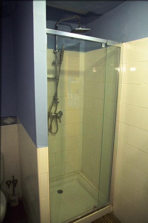 Apartamentos Saltarel-Lo Besalu Luaran gambar