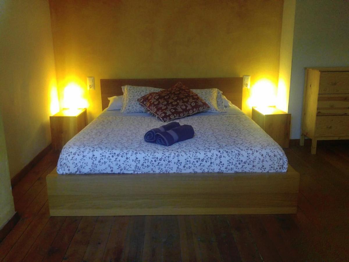 Apartamentos Saltarel-Lo Besalu Luaran gambar