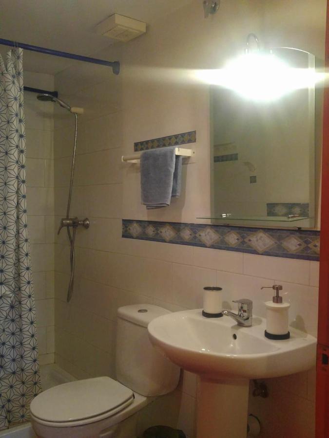 Apartamentos Saltarel-Lo Besalu Luaran gambar
